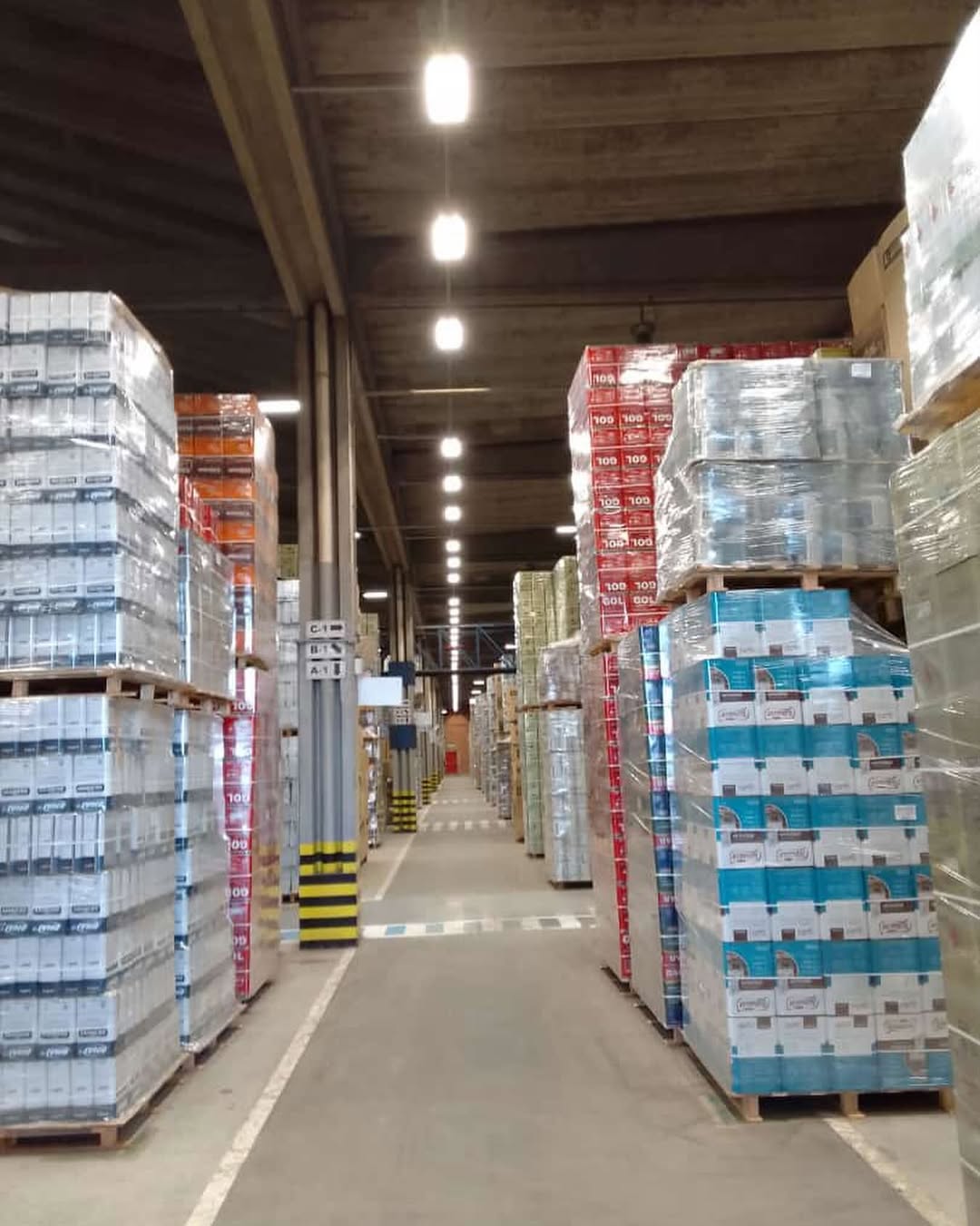 Instalação de luminárias fábrica de tintas Renner #eletricistaviamao #eletricistaportoalegre #el